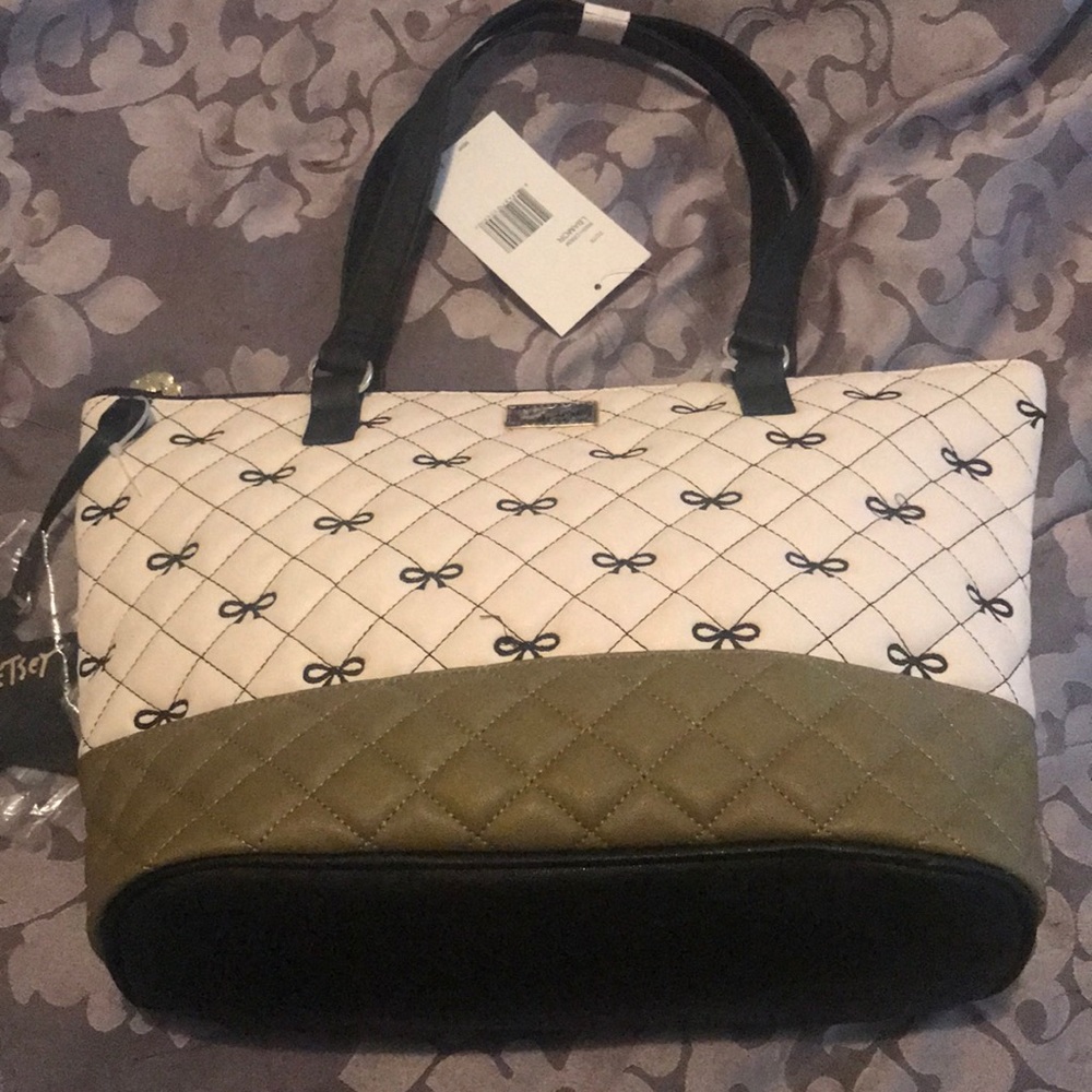 Betsy Johnson Purse ✨💖
